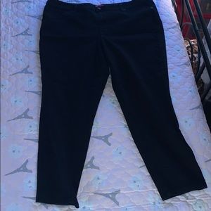 Dressbarn Black Ankle Pant Size 18